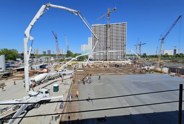 Instalación de un forjado en la primera planta del centro comercial Green Gallery